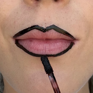 Aplícalo en tus labios